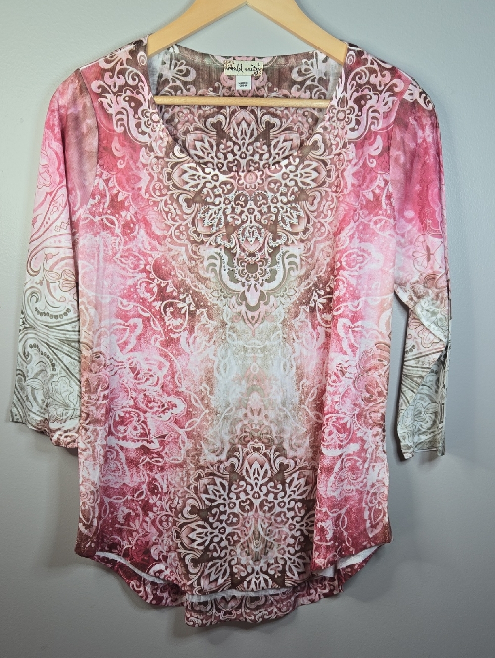 World Unity Size Large Boho Pink Cream Watercolor Medallion Scoop Tunic Top